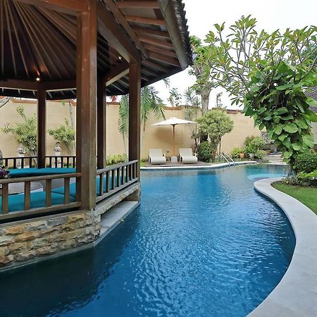 Mayang Private Pool Villa Seminyak ภายนอก รูปภาพ